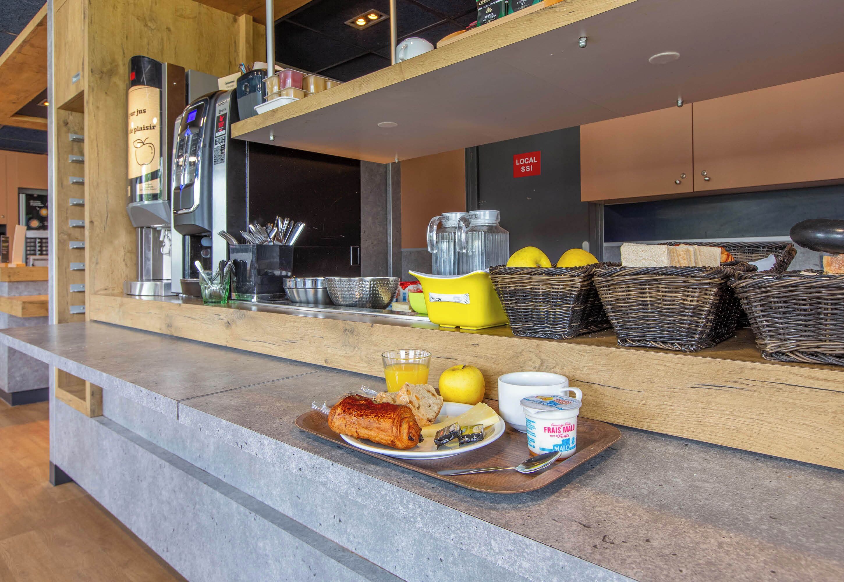 daily buffet breakfast (eur 8.90 per person)