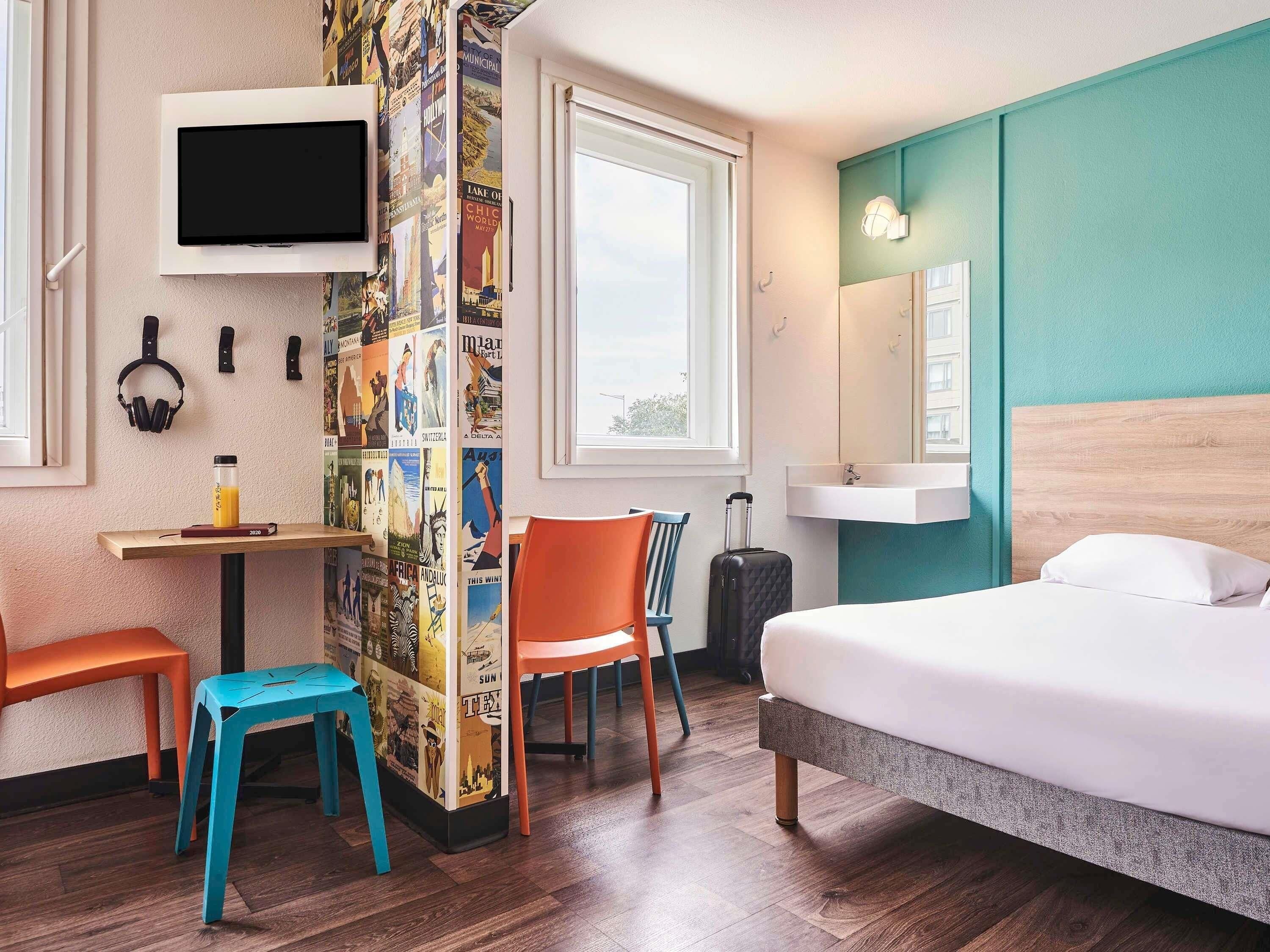 Habitación familiar, varias camas, baño compartido | Cortinas blackout, tabla de planchar con plancha y wifi gratis 