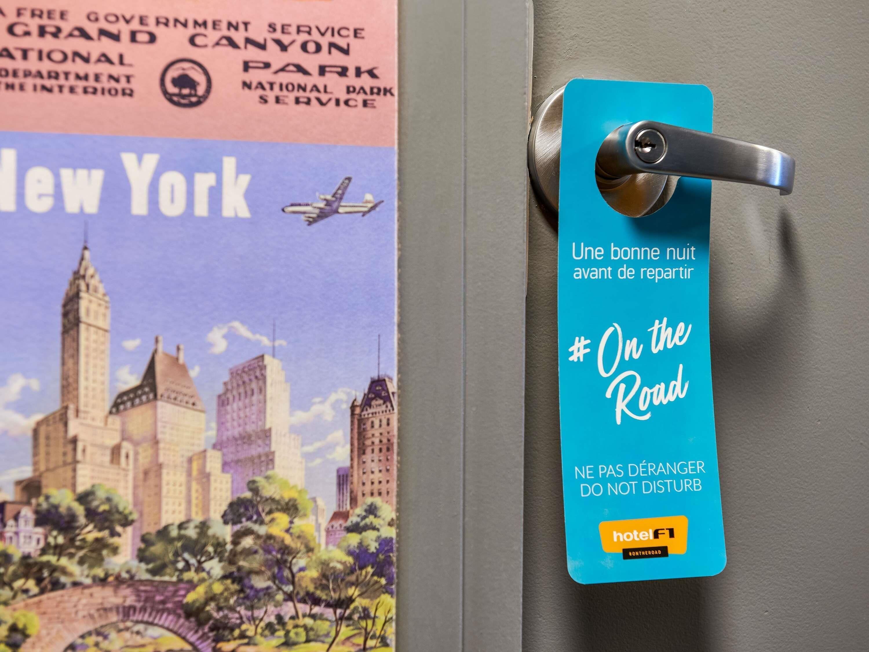 遮光カーテン、アイロン / アイロン台、旅行用ベビーベッド、WiFi (無料)