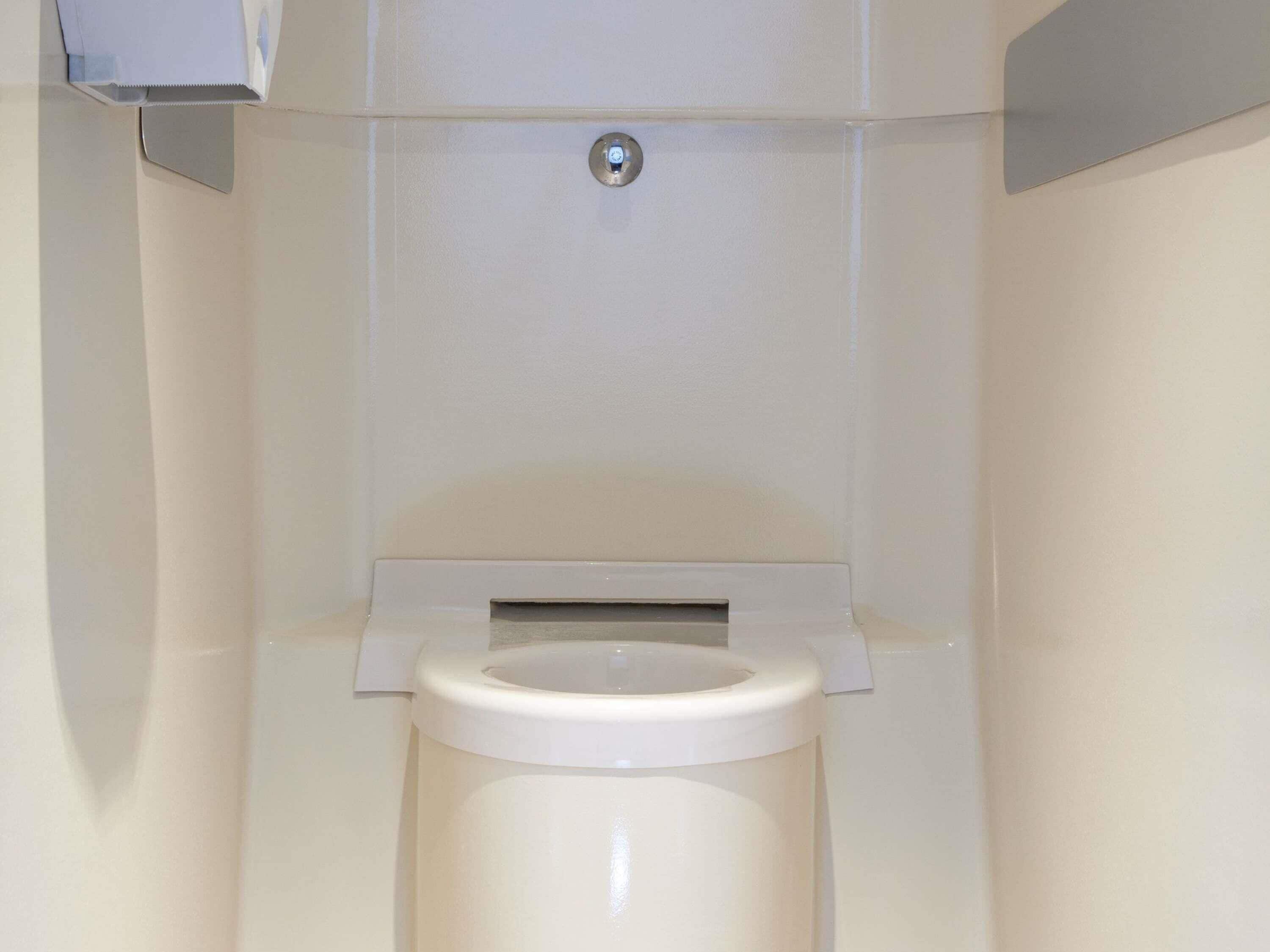 遮光カーテン、アイロン / アイロン台、旅行用ベビーベッド、WiFi (無料)