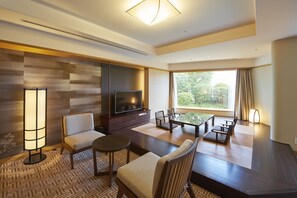 Couette en duvet, minibar, coffre-fort, bureau