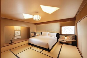 Suite Premium, 1 très grand lit, bain à remous