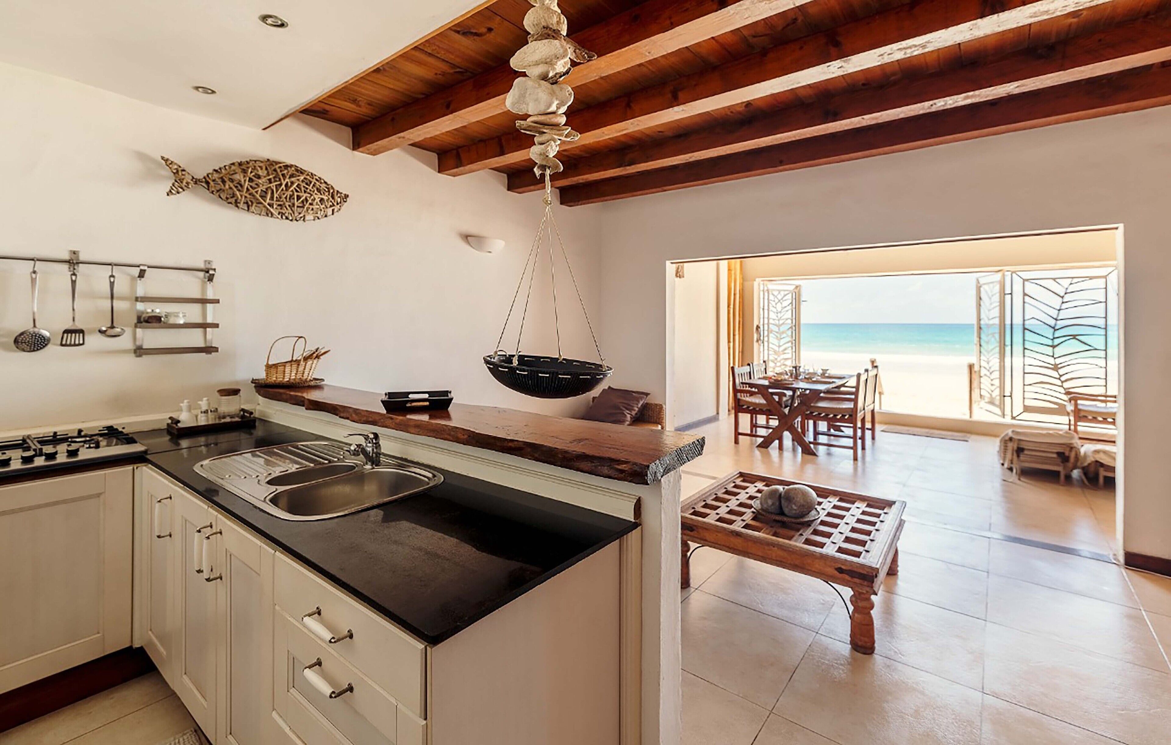 Toetasjesleilighet, 2 soverom, strandutsikt | Eget kjøkken | Kjøleskap, mikrobølgeovn, kokeplater og espressomaskin