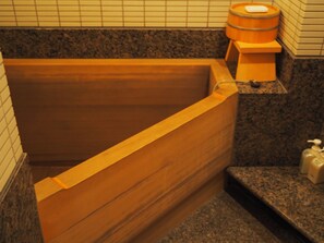 Ensemble douche/baignoire, baignoire relaxante profonde