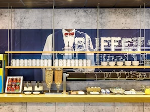 Daily buffet breakfast (EUR 11.50 per person) - ibis budget Graz City (Graz)