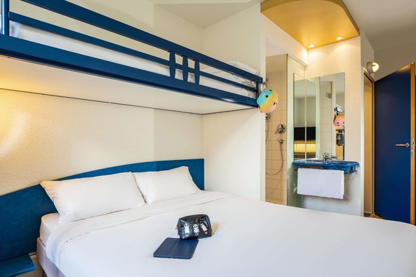 Standard Room, 1 Double Bed | Desk, rollaway beds (free), WiFi (free)