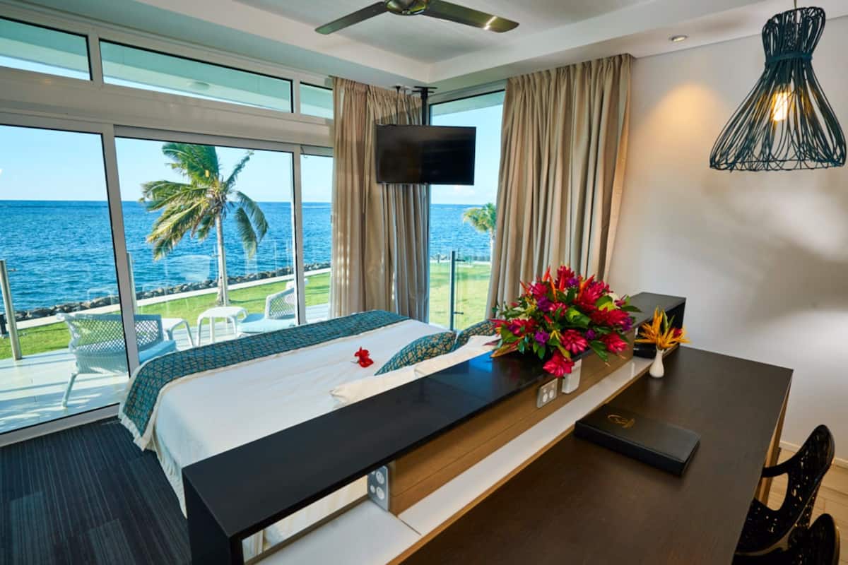 1 bedroom, premium bedding, in-room safe, desk