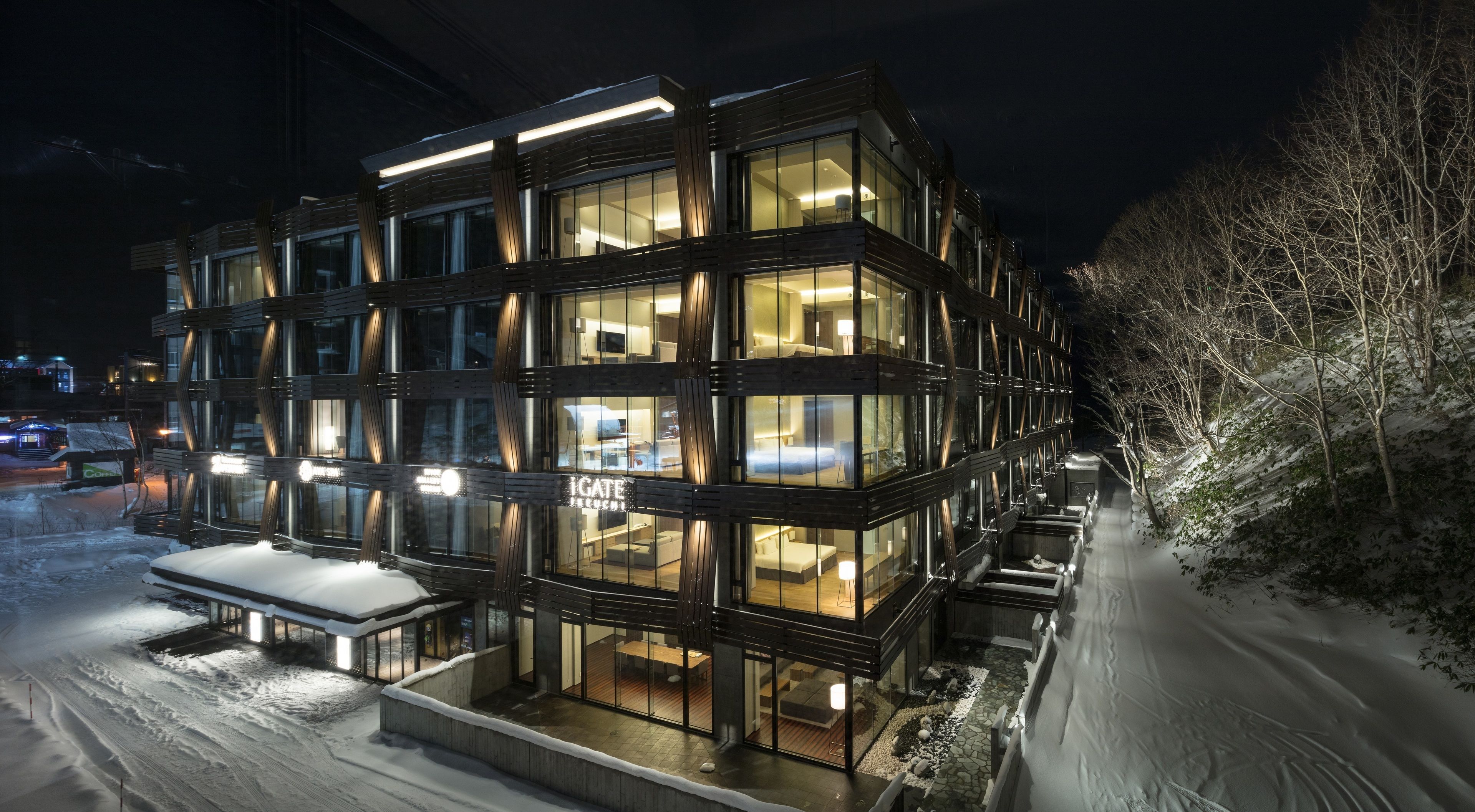 Front of property – evening/night