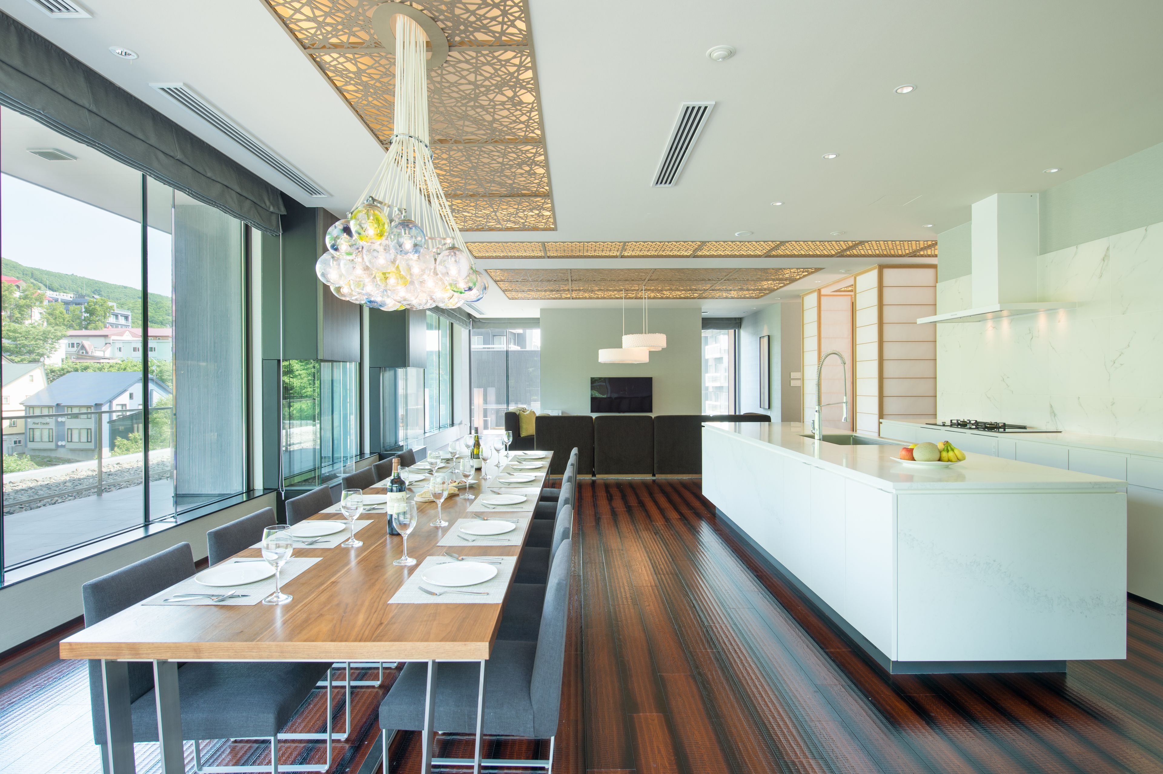 5 bedrooms penthouse c [ski resort view] | in-room dining