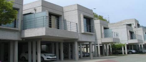 Bagian depan properti