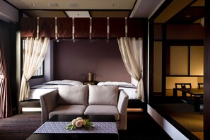 Zweibettzimmer, 2 Einzelbetten, Nichtraucher (Japanese Western Style, Open-air Bath) | Daunenbettdecken, Zimmersafe, individuell dekoriert