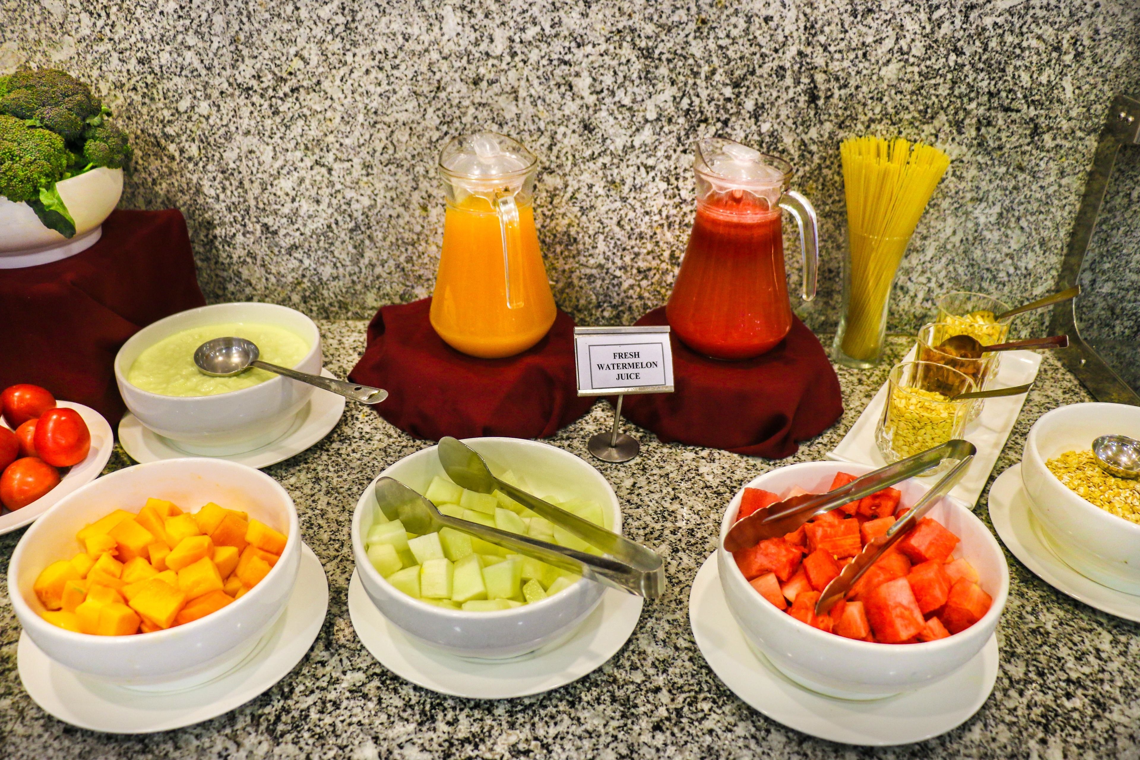 Café da manhã continental grátis todos os dias