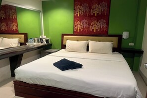 Double Room, No Windows | In-room safe, free WiFi, bed sheets