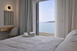 Superior Apartment, 1 Bedroom, Sea View | In-room safe, desk, iron/ironing board, free WiFi