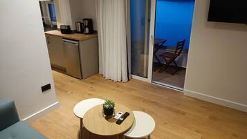 Departamento superior | Área de sala de estar | Televisión LED