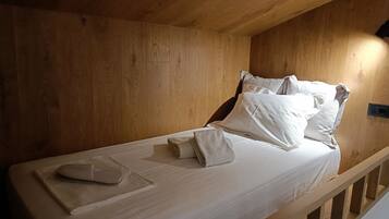 Departamento superior | Área de sala de estar | Televisión LED