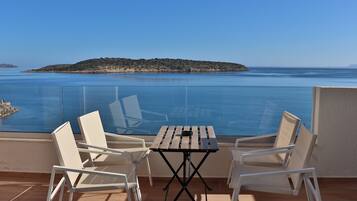 Superior Apartment, 1 Bedroom, Ocean View | Pemandangan pantai/laut