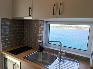 Superior Apartment | Private kitchen | Fridge, stovetop, coffee/tea maker, electric kettle - 9 Muses (Agios Nikolaos)