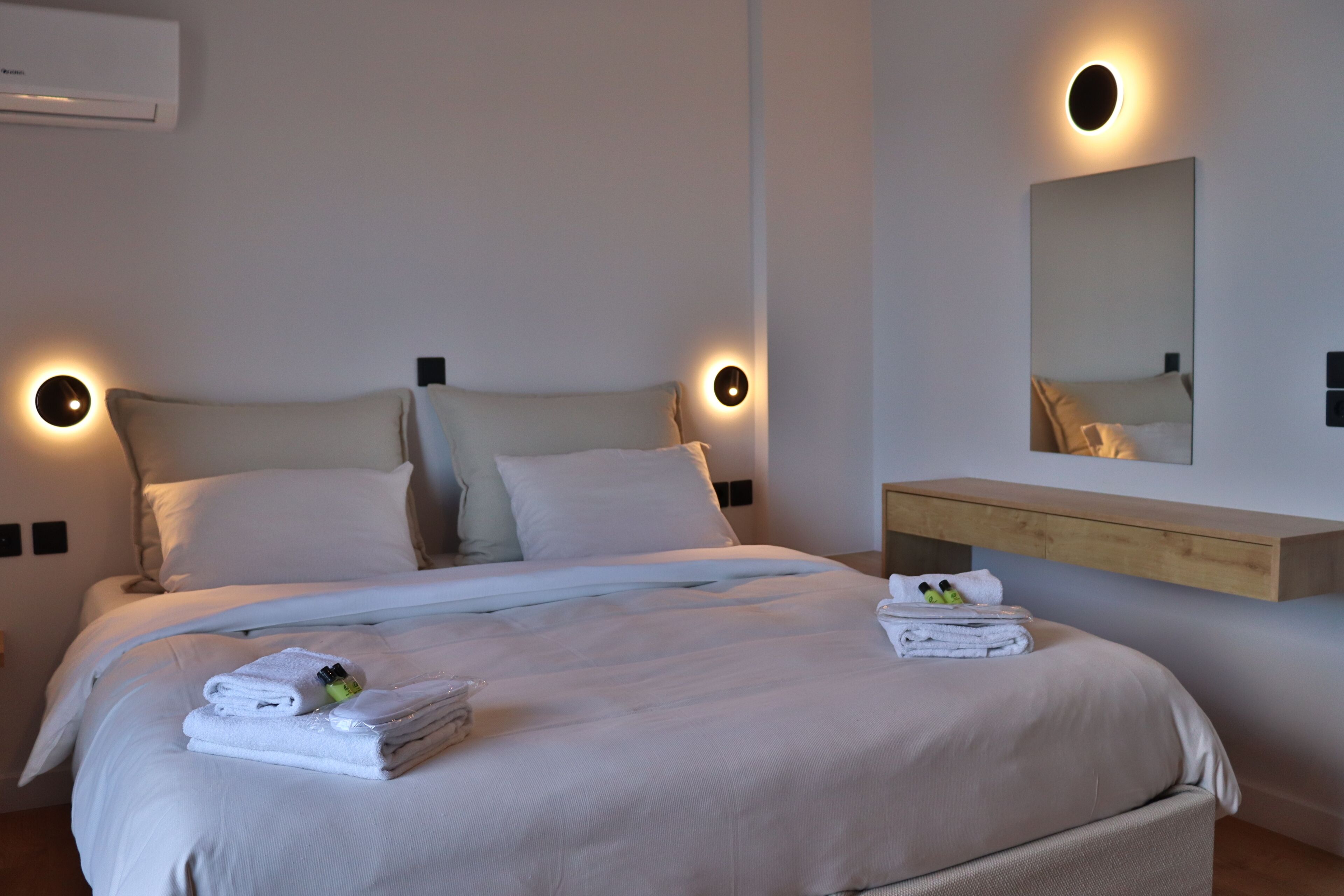 Superior Studio Suite, Balcony, Sea View (Euterpi)