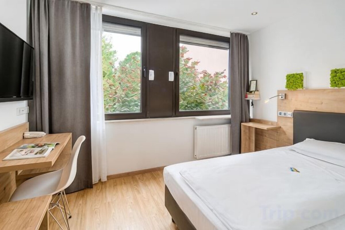 Classic Single Room