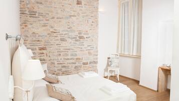 Minibar, in-room safe, desk, free cots/infant beds