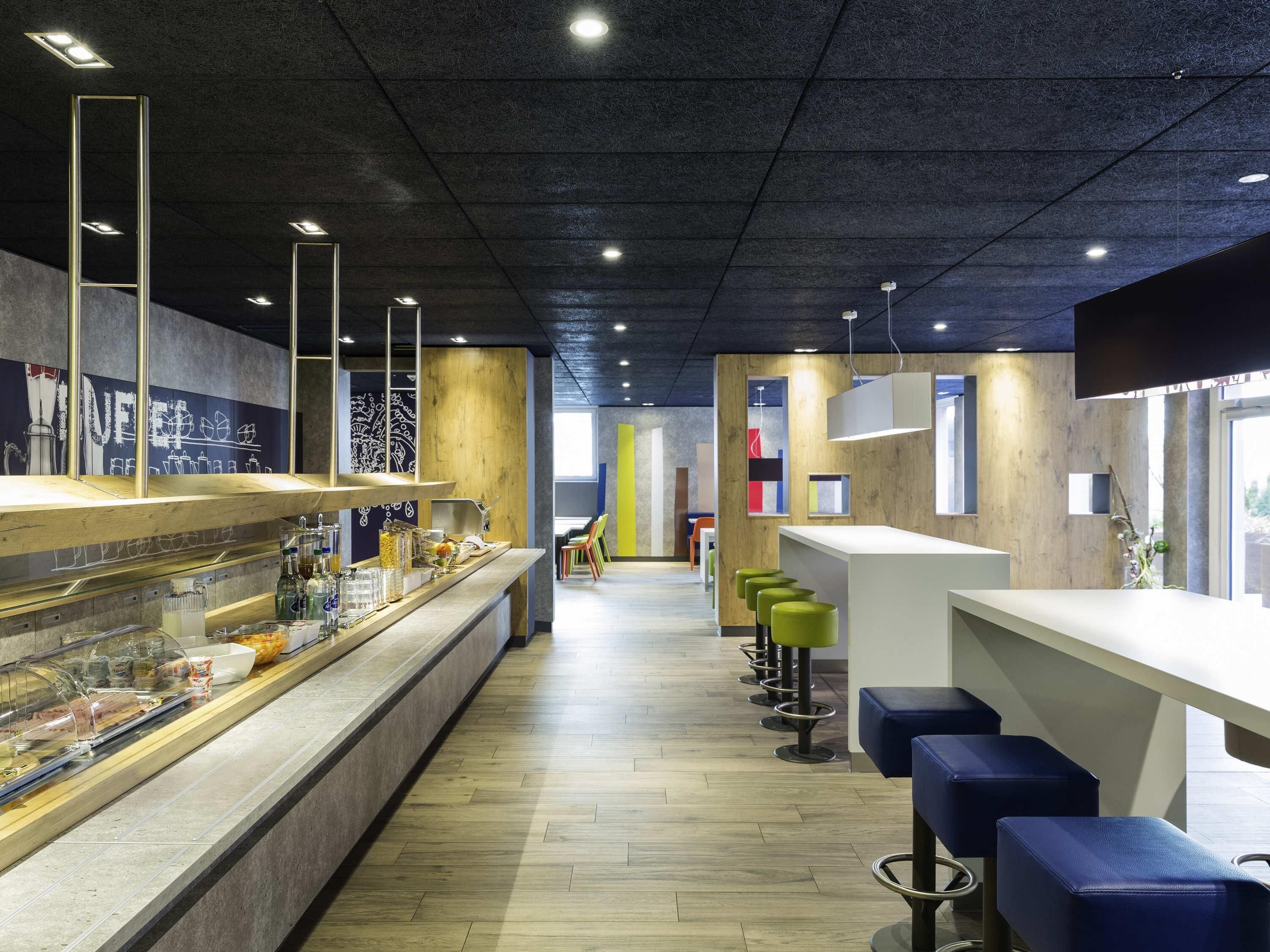 Tägliches Frühstücksbuffet gegen Gebühr