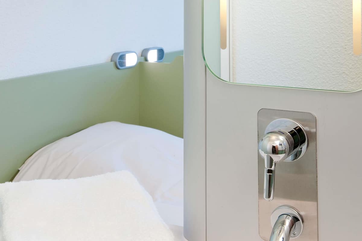 Twin Room, 2 Single Beds