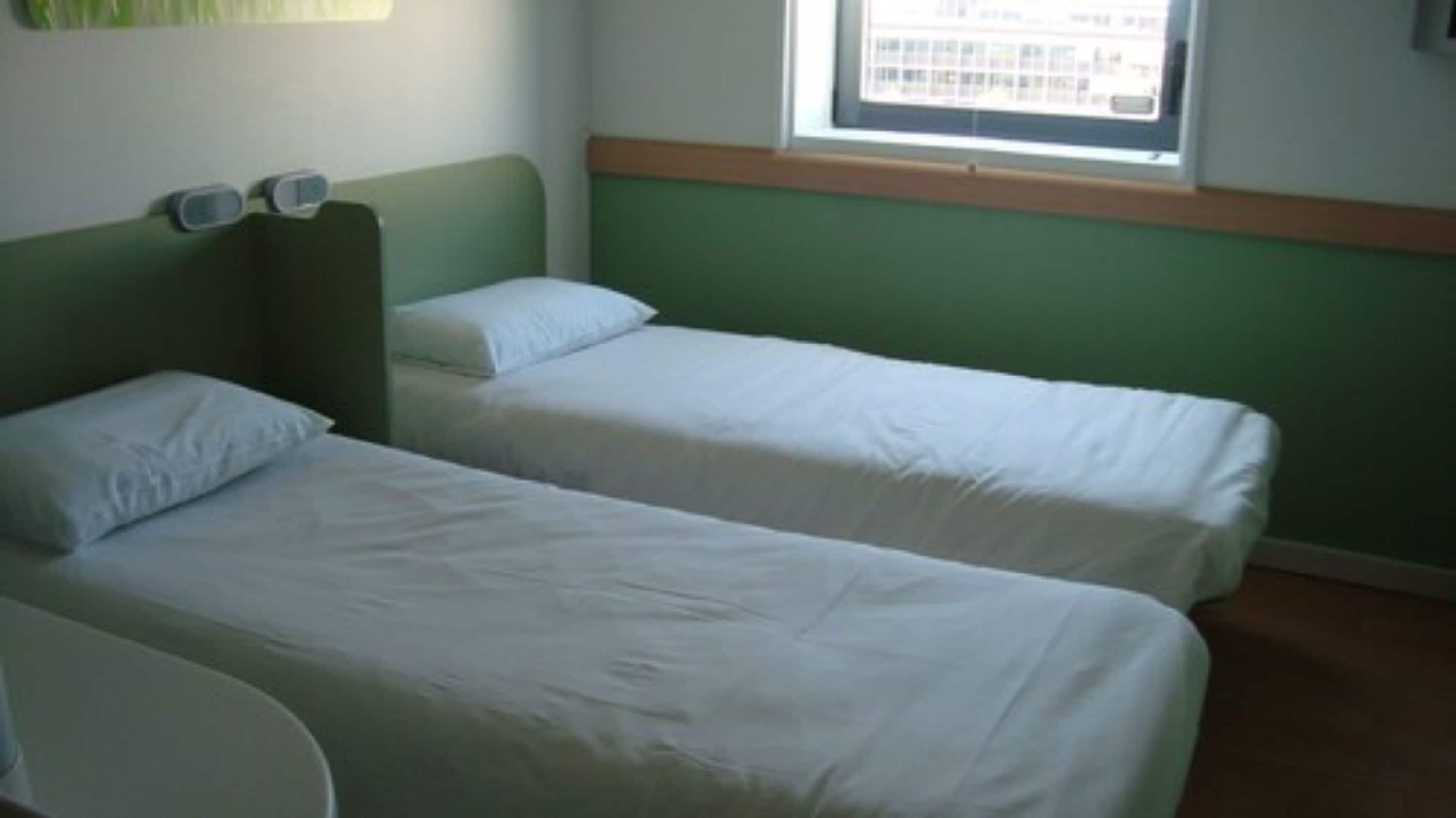 twin room, 2 single beds | premium bedding, desk, blackout curtains, soundproofing