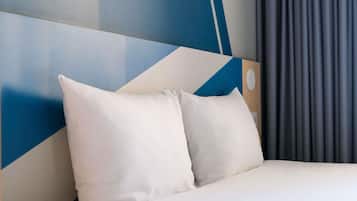 Chambre Supérieure, 1 lit double | Literie de qualité supérieure, bureau, rideaux occultants