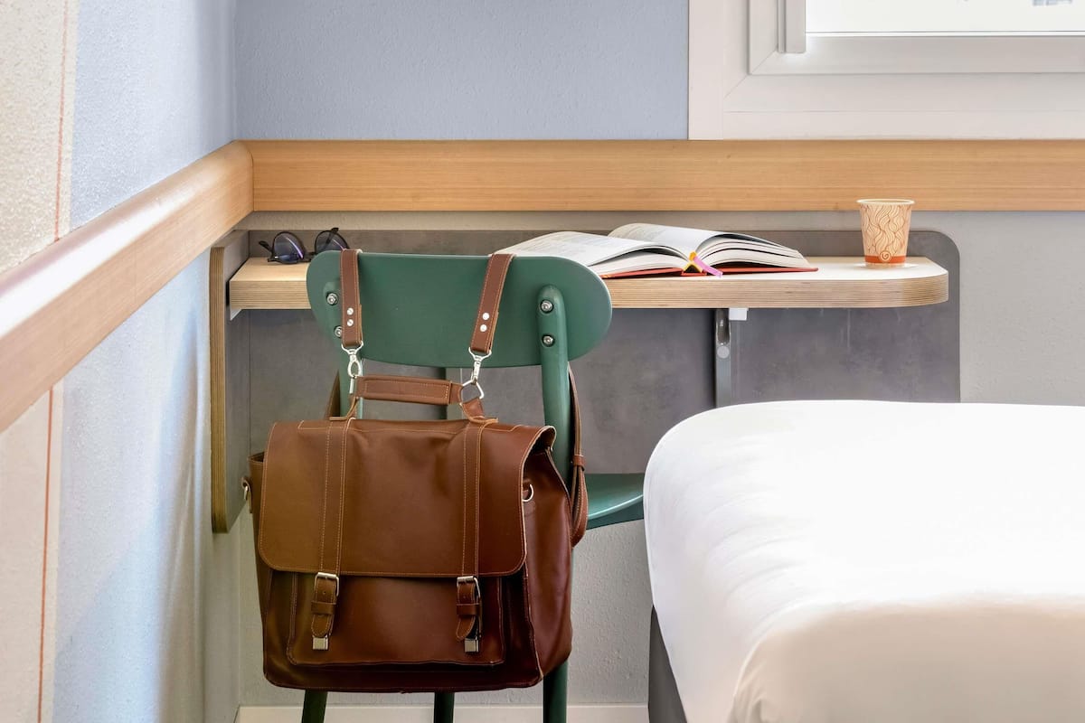 Room, 1 Double Bed | Desk, soundproofing, free cots/infant beds, free WiFi