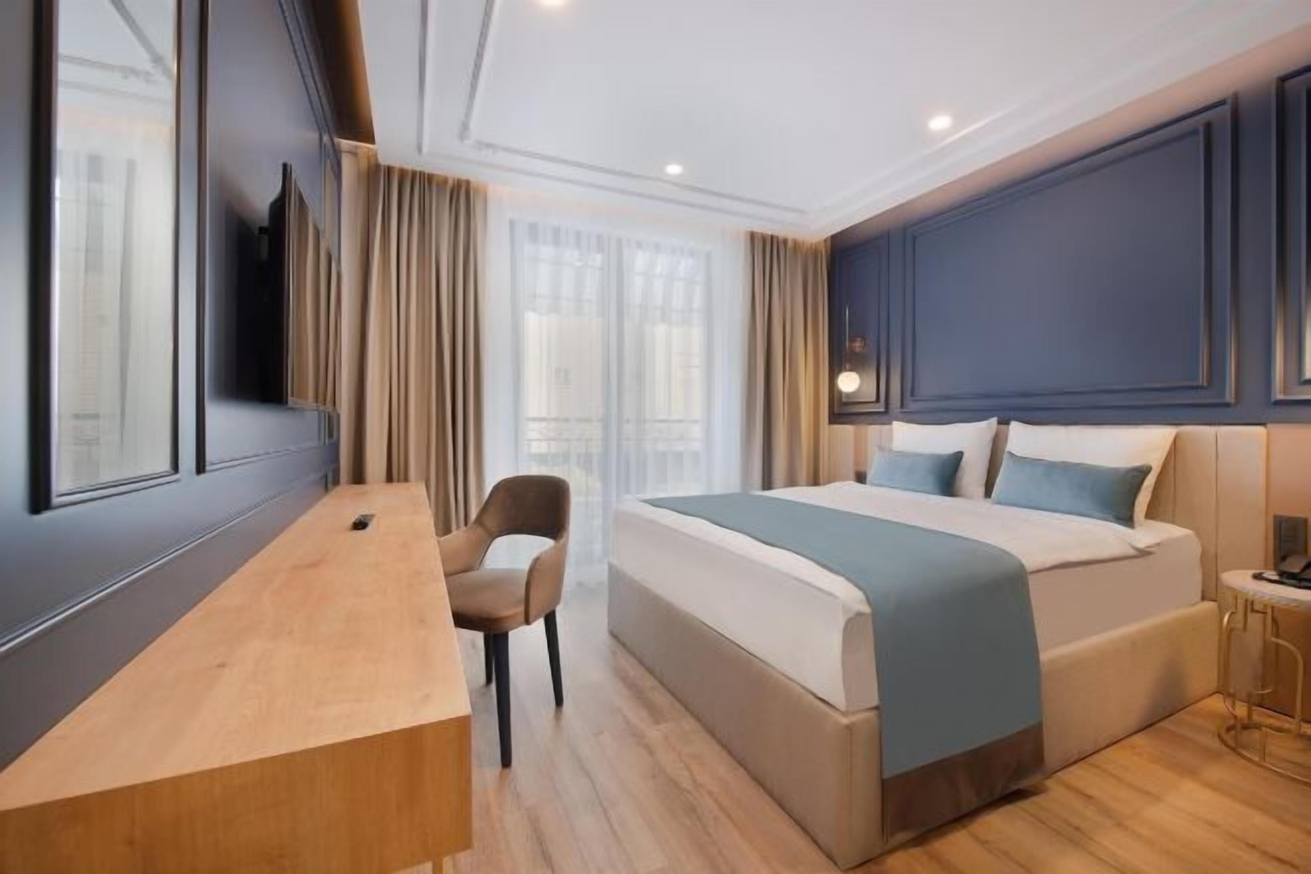 Premium bedding, minibar, in-room safe, blackout curtains