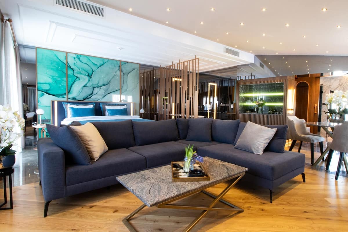 Presidential Suite, Sea View | 1 bilik tidur, peralatan tempat tidur premium, bar mini