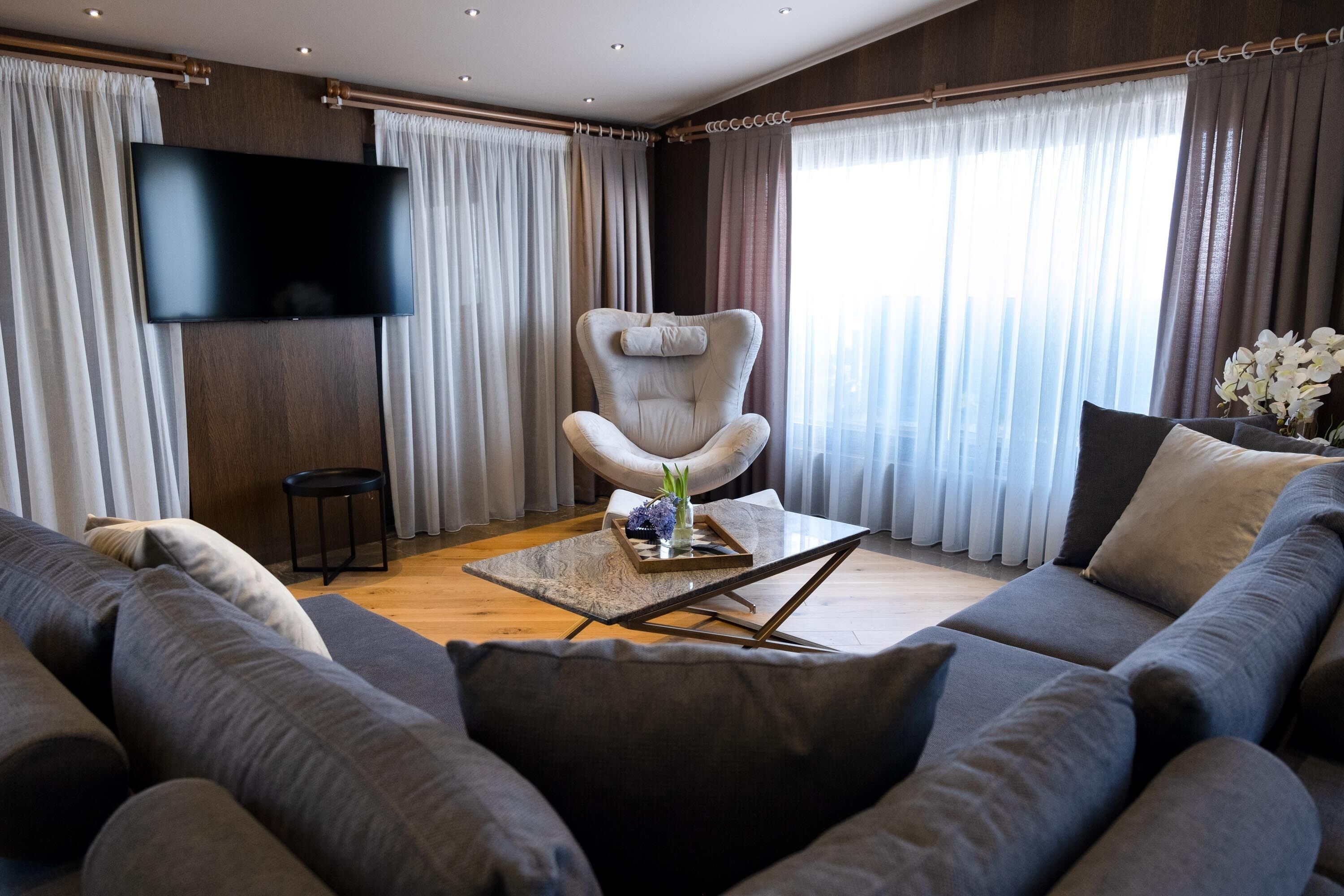 presidential suite, sea view | living area | lcd tv