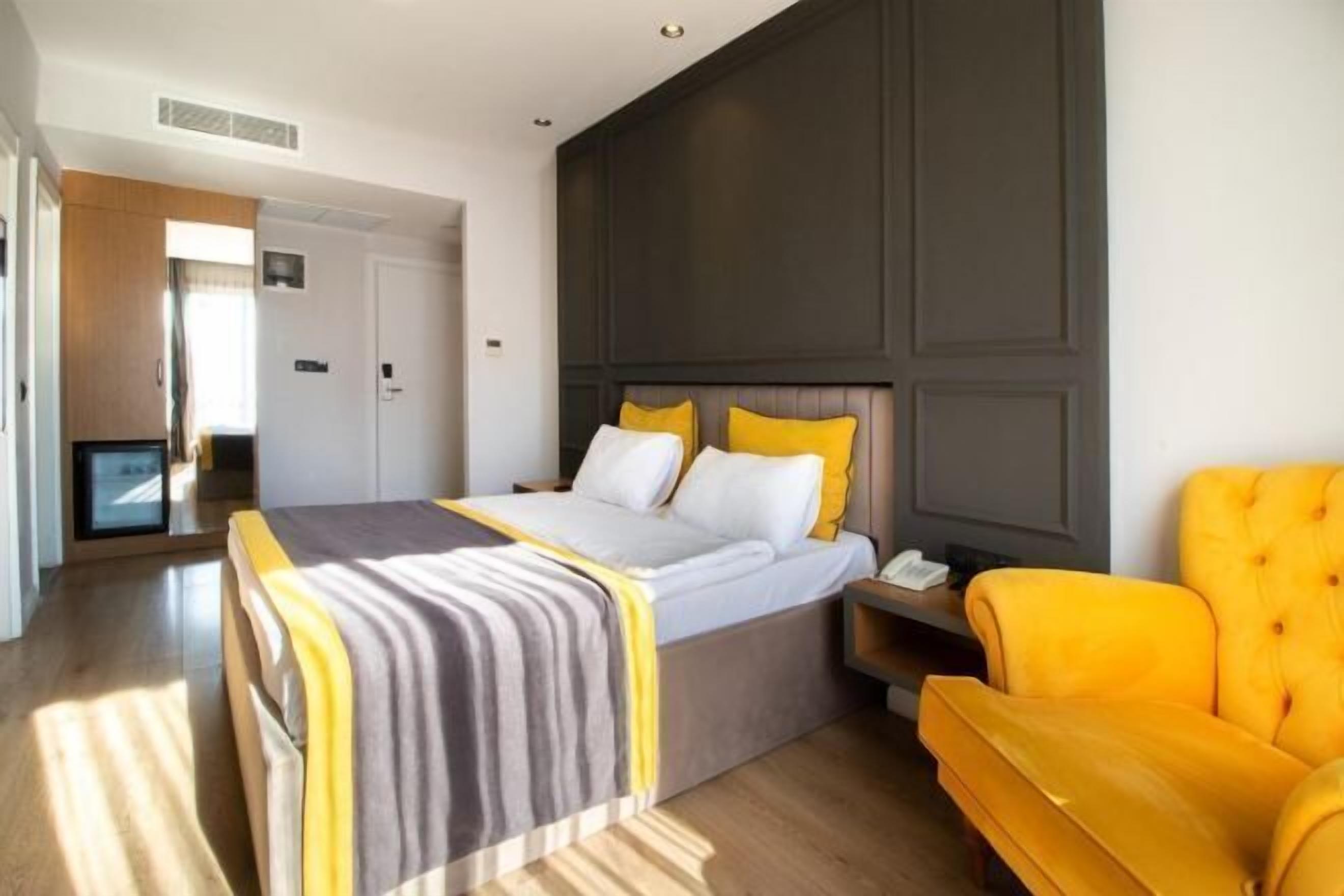 Premium bedding, minibar, in-room safe, blackout drapes