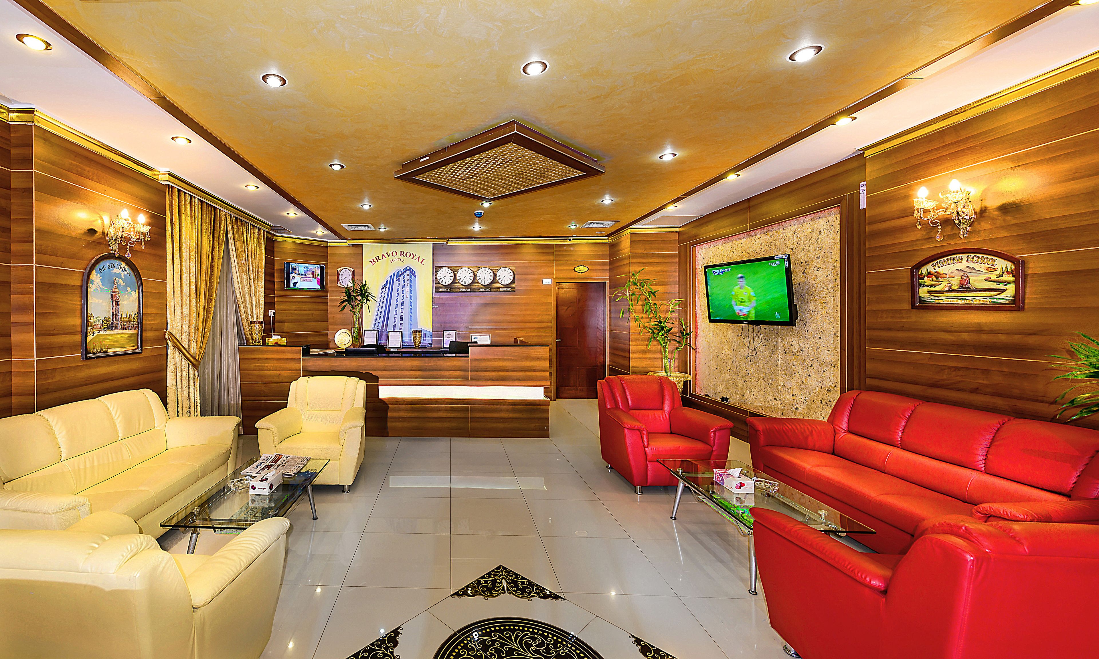 迷你吧、房內夾萬、書桌、熨斗/熨衫板