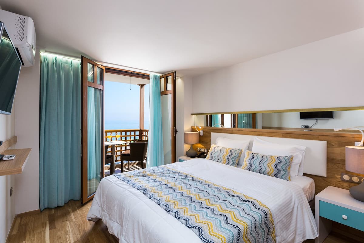 Superior Suite, Sea View | View from room