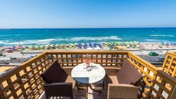 Surfing/boogie boarding