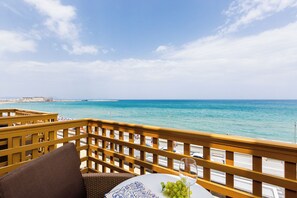 Outdoor dining - Ammos Suites (Rethymno)