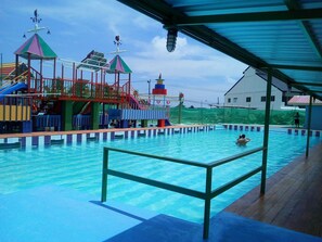 Udendørs pool