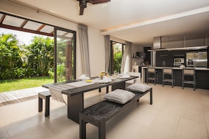 Breakfast, lunch and dinner served - West Coast Marina by Horizon Holidays (Black River)