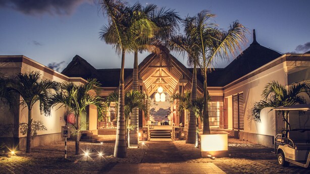 Front of property – evening/night - West Coast Marina by Horizon Holidays (Black River)