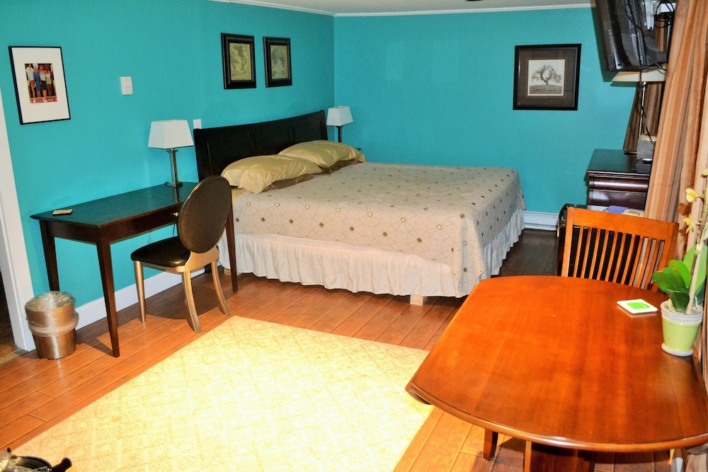 Moon Over Maine by null