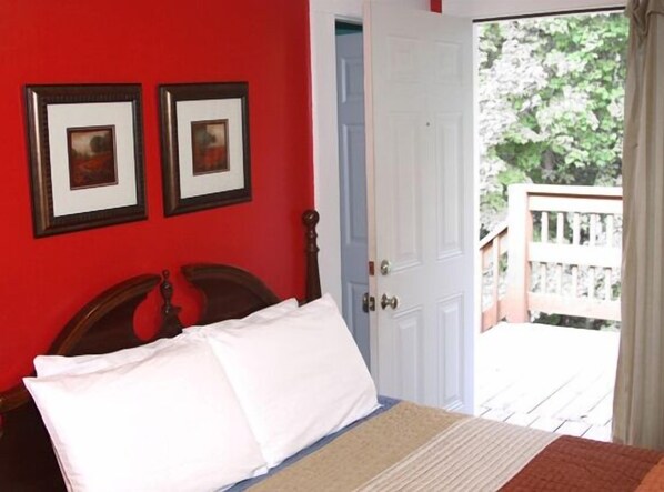 Room, 1 Queen Bed, Balcony | Individually decorated, individually furnished, free WiFi
