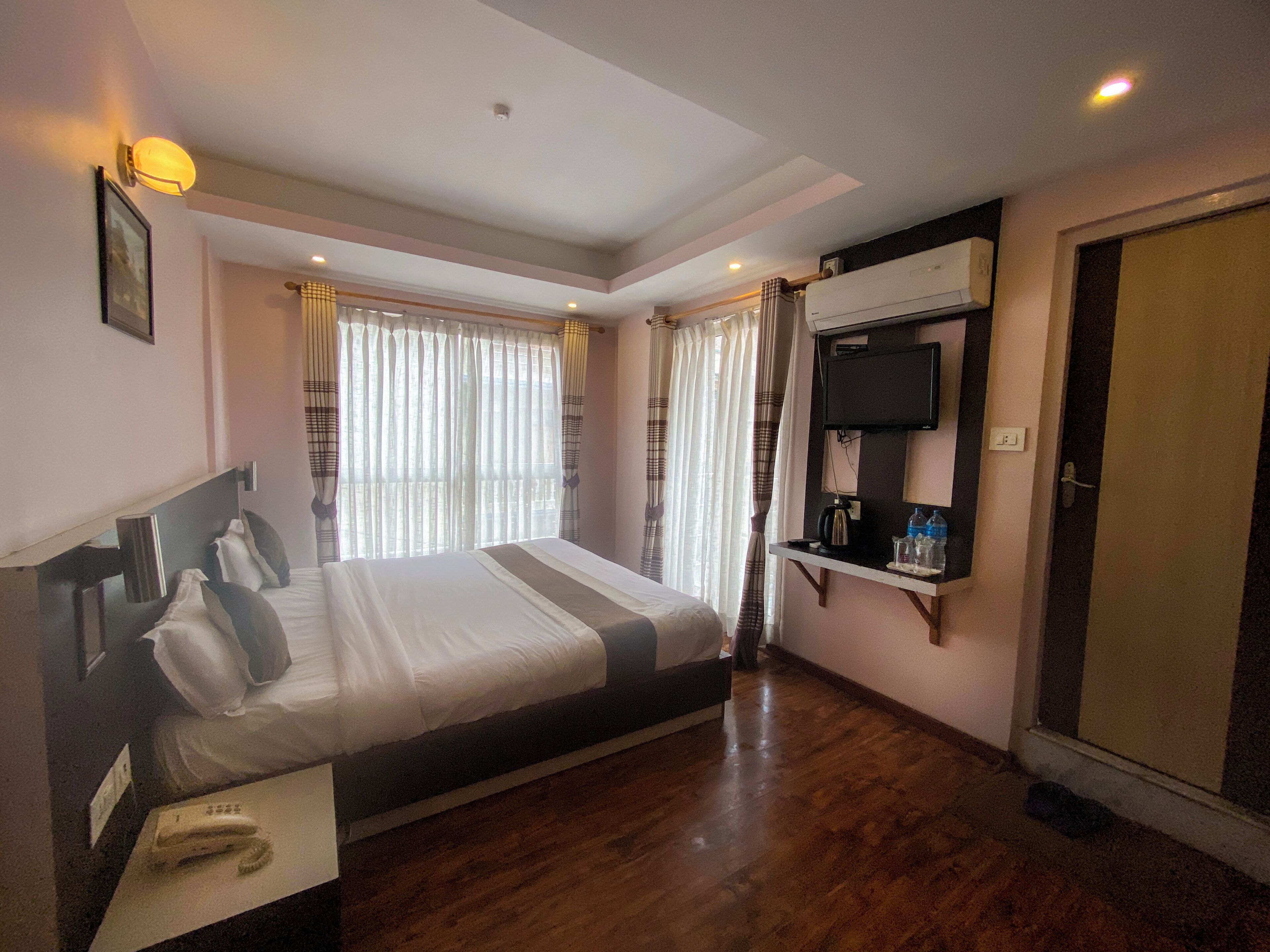 deluxe double room | in-room safe, desk, laptop workspace, free wifi