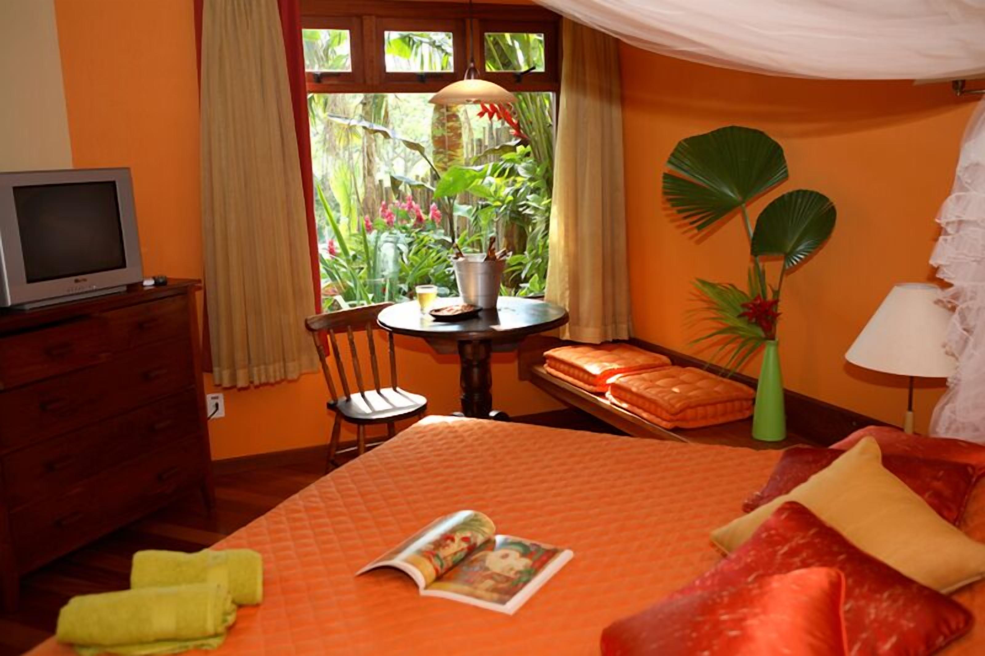 Phòng Suite, quang cảnh vườn | Minibar, két bảo mật tại phòng, trang trí khác biệt 