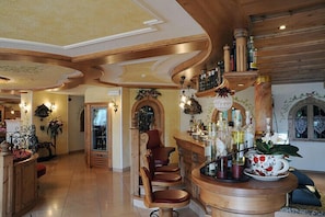 Bar (on property) - Hotel Stalon (Primiero San Martino di Castrozza)