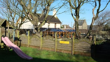 Suite, Ensuite (FAM5) | Garden