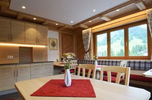 Breakfast area - Haus Jehle (Lech am Arlberg)