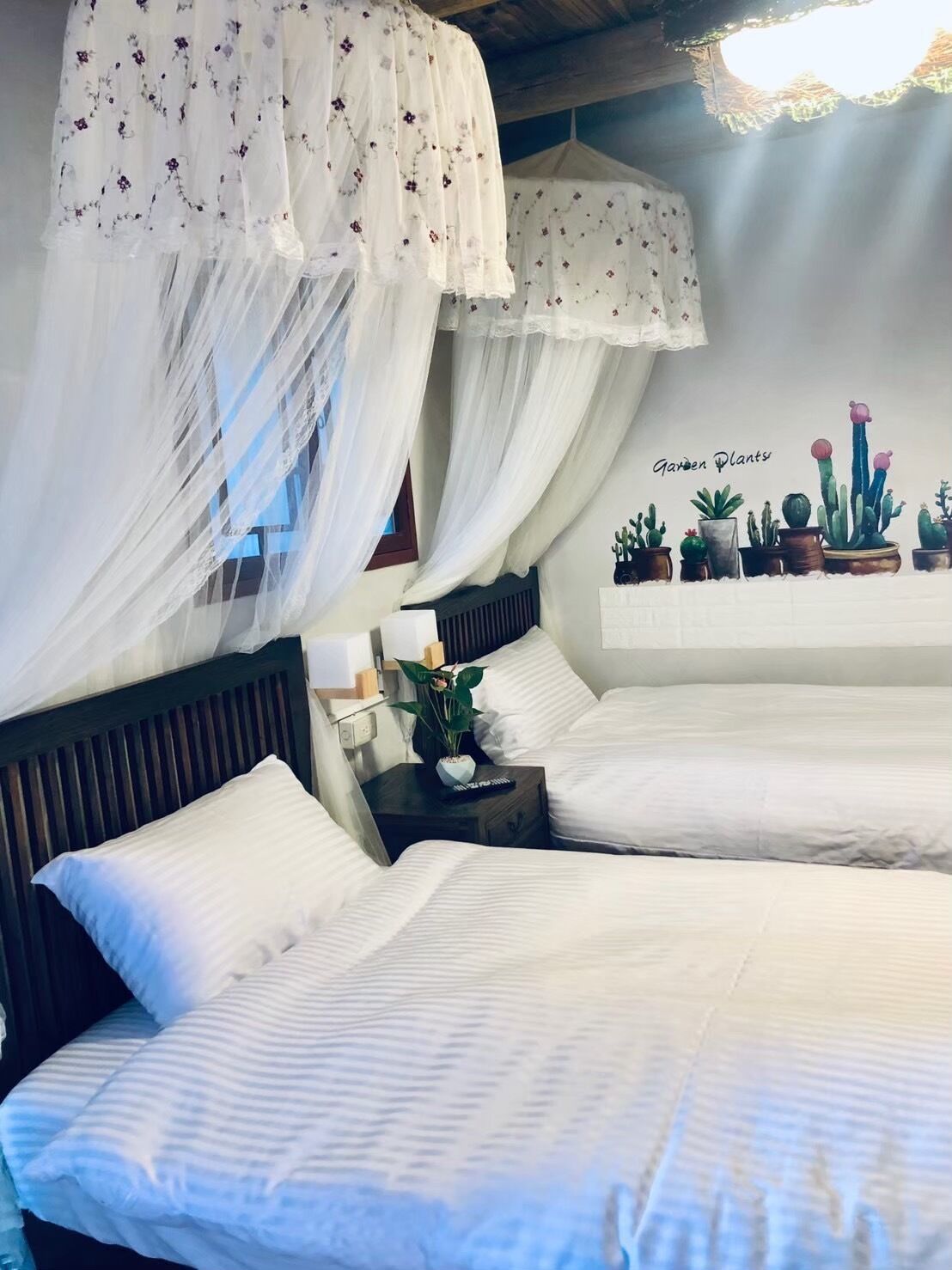 غرفة عادية رباعية | مكتب وواي فاي مجانًا