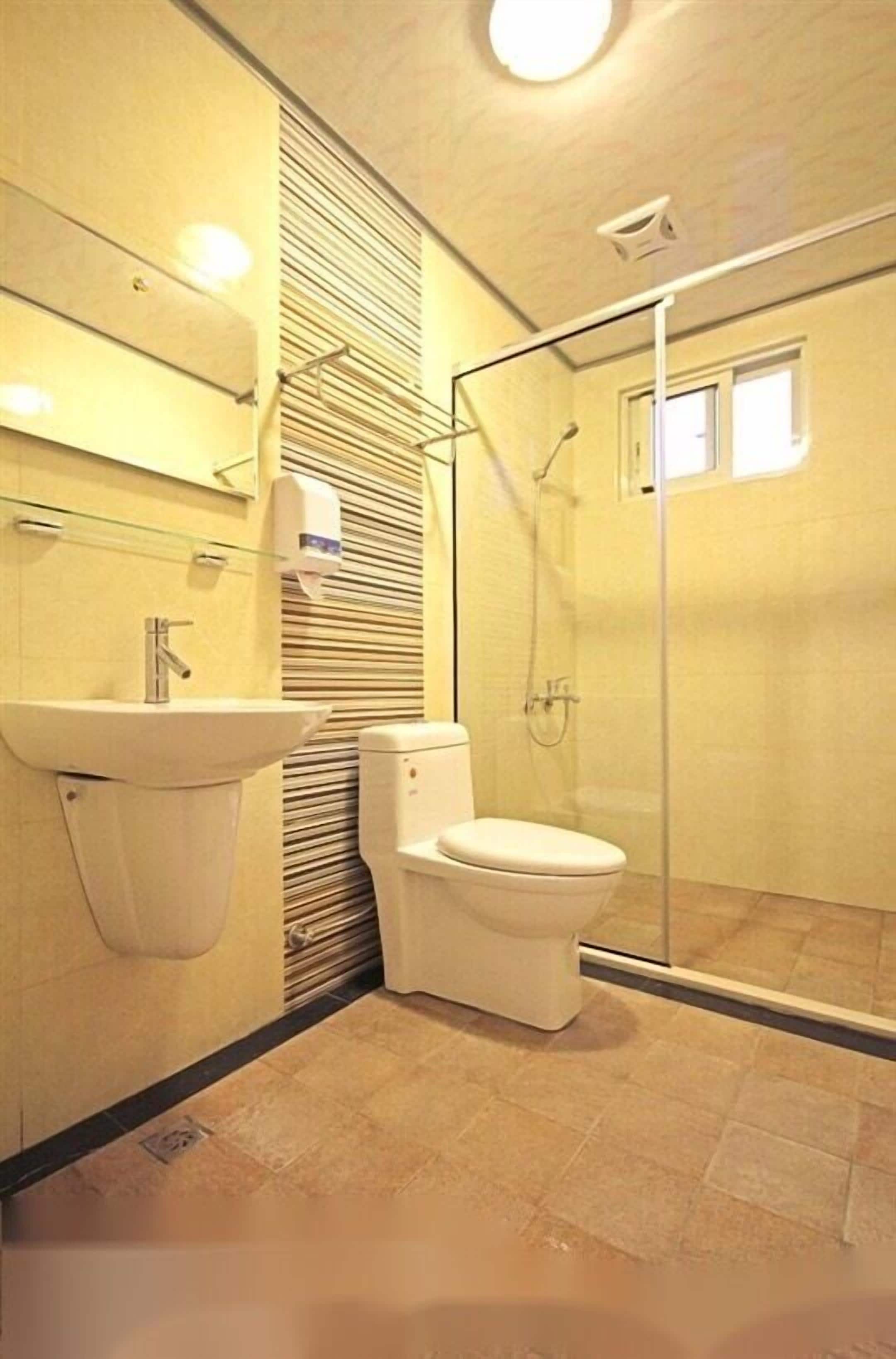family quadruple room | bathroom | shower, hair dryer, slippers, towels